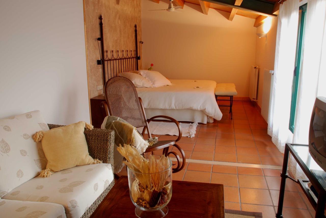 Hospederia El Arco Hotell Villavieja del Lozoya Exteriör bild