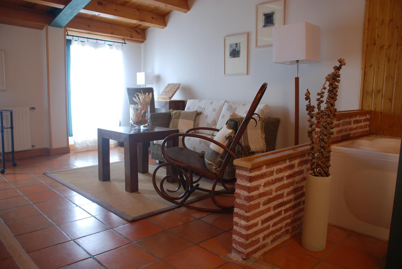 Hospederia El Arco Hotell Villavieja del Lozoya Exteriör bild