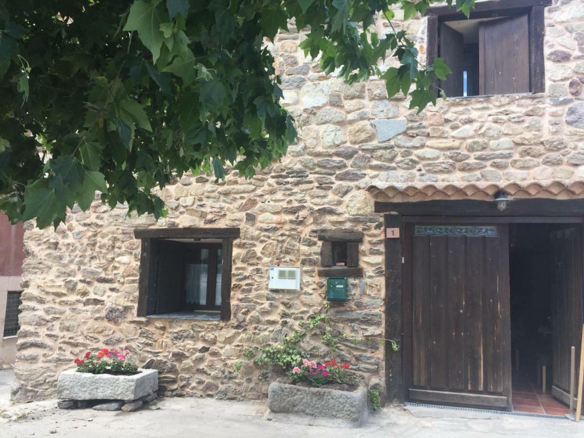 Hospederia El Arco Hotell Villavieja del Lozoya Exteriör bild